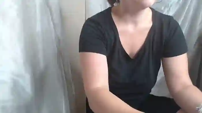 BettyGirlKiss