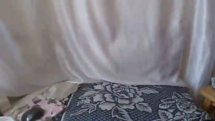 BettyGirlKiss