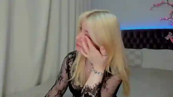EllaMyerss