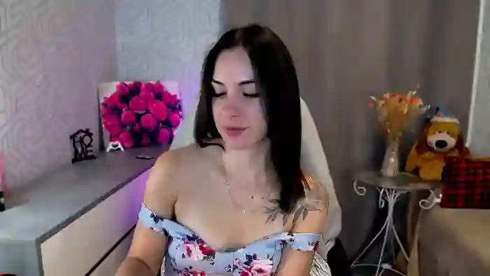 MeganNaughtyy