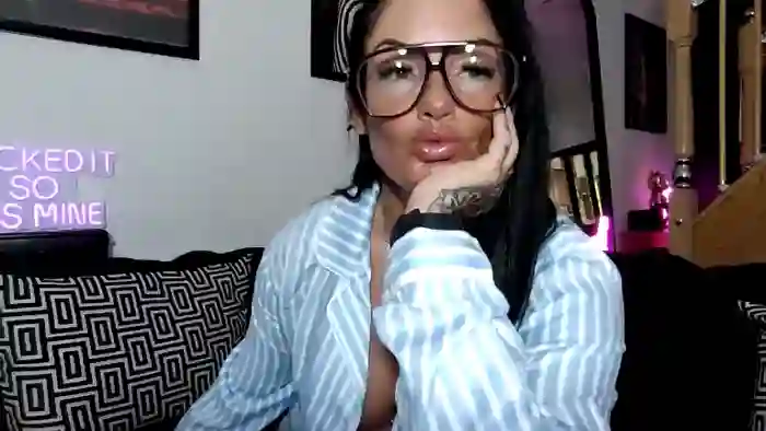 BellaVixen23