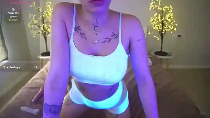 NikkiGoldX