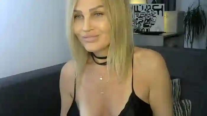 Evie_Paige