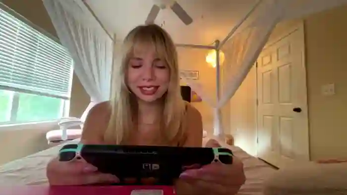 The_Blondiee