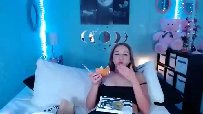 Lacey_Prescott