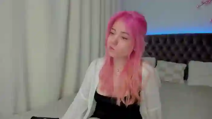 EllaMyerss