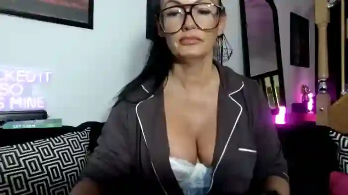 BellaVixen23