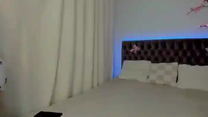 EllaMyerss