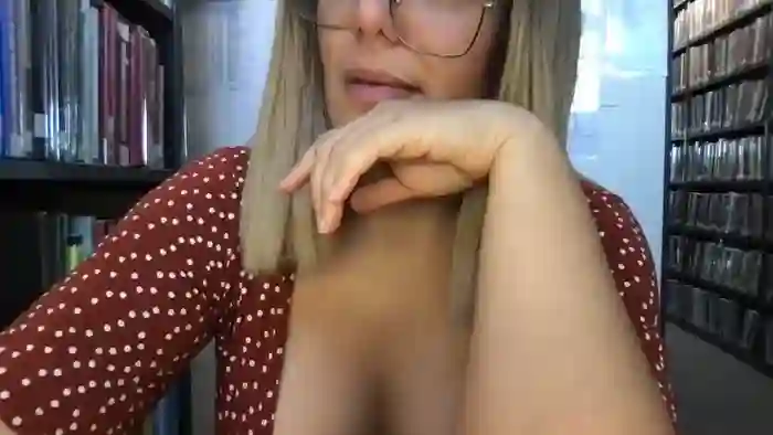 MistressLouUK