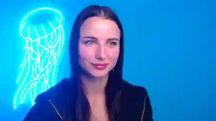 Scarlett_Wonder