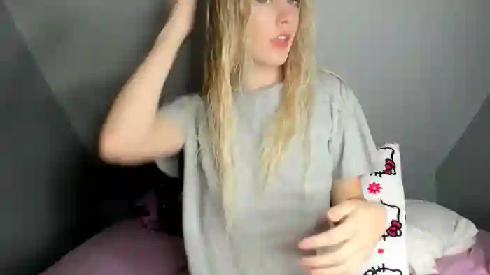 XxAlliGirlNextDoor