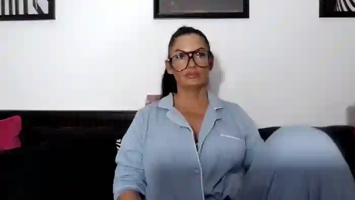 BellaVixen23
