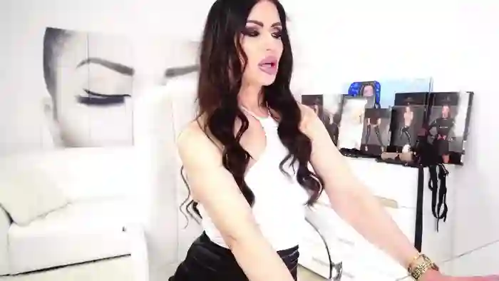 GoddessHelenaHot