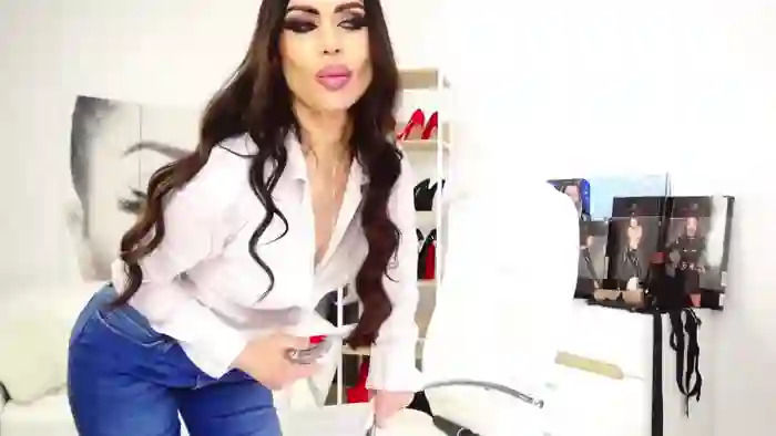 GoddessHelenaHot