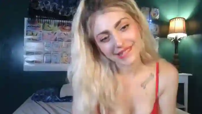 AlexMarieXOXO