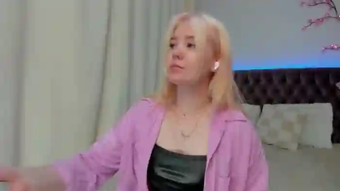 EllaMyerss