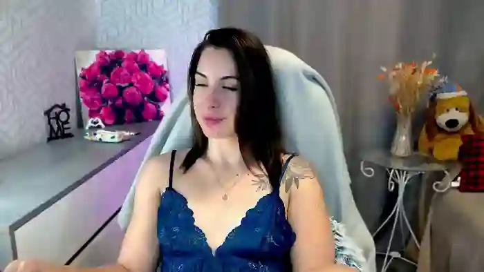 MeganNaughtyy