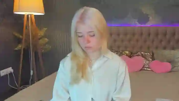 EllaMyerss