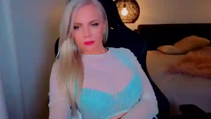 MsLindsayDevis