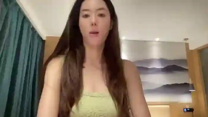 Skinny_Asian_Amanda
