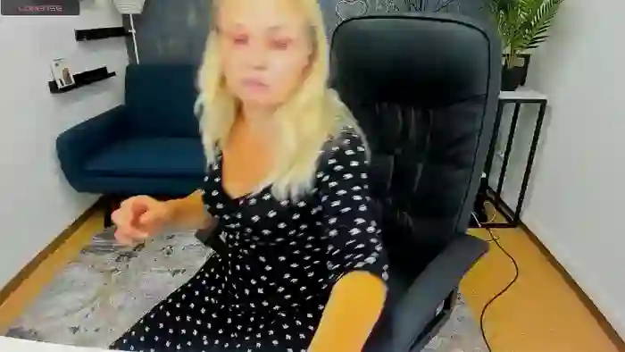 YrhotAbbyX