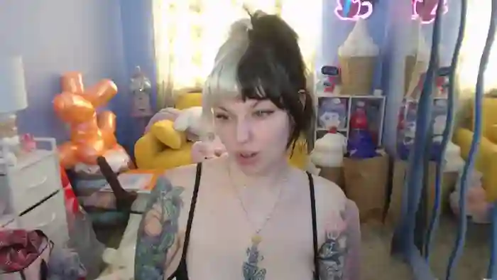 Angelina_Glass