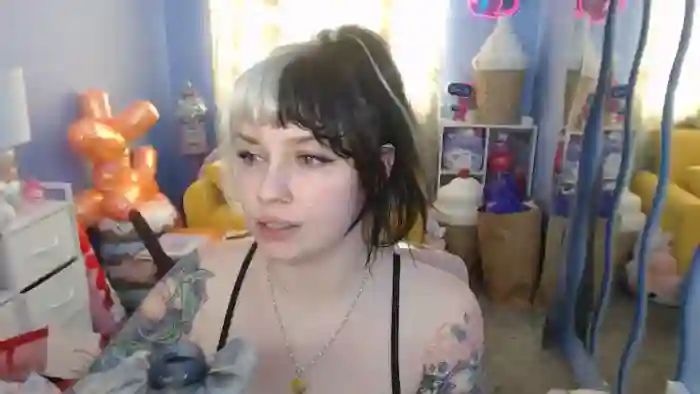 Angelina_Glass