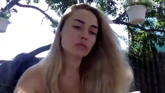 Tina_a