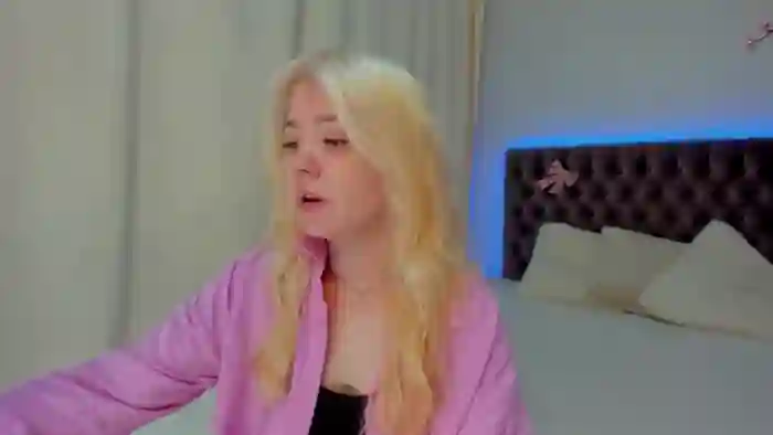 EllaMyerss