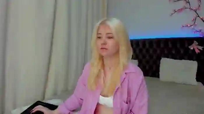 EllaMyerss