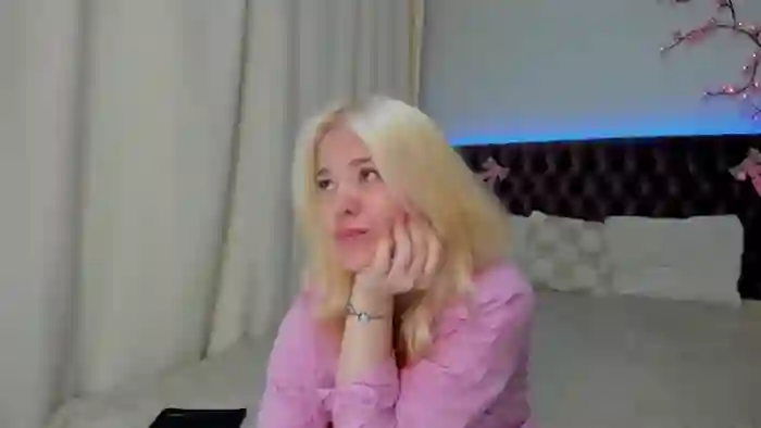 EllaMyerss