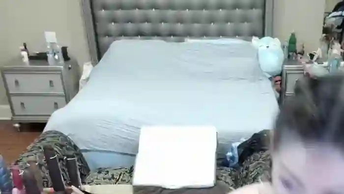 lucy_aura