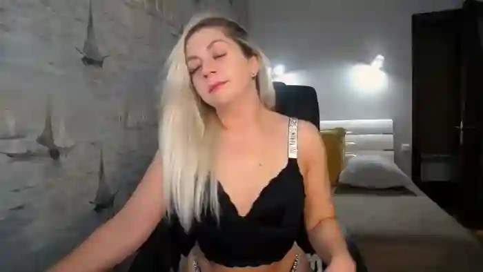 Nichole_Hill