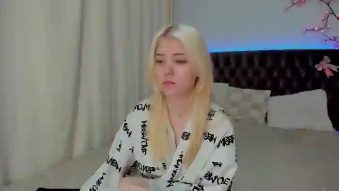 EllaMyerss