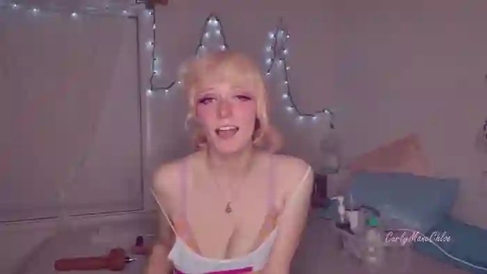 CurlyManeChloe