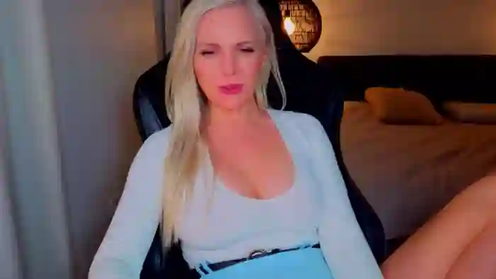 MsLindsayDevis