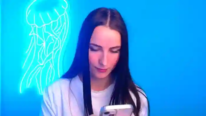 Scarlett_Wonder