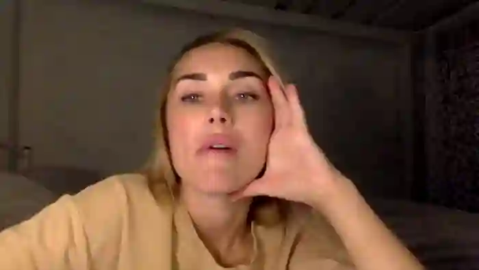 Tina_a