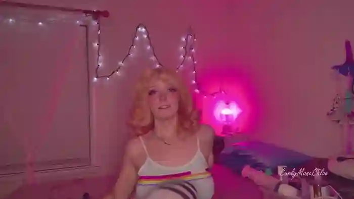 CurlyManeChloe
