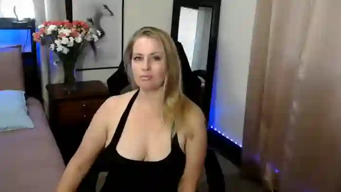 HollieJuice
