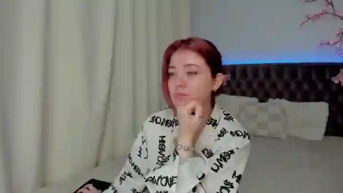 EllaMyerss