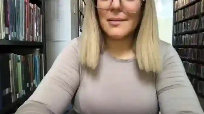 MistressLouUK