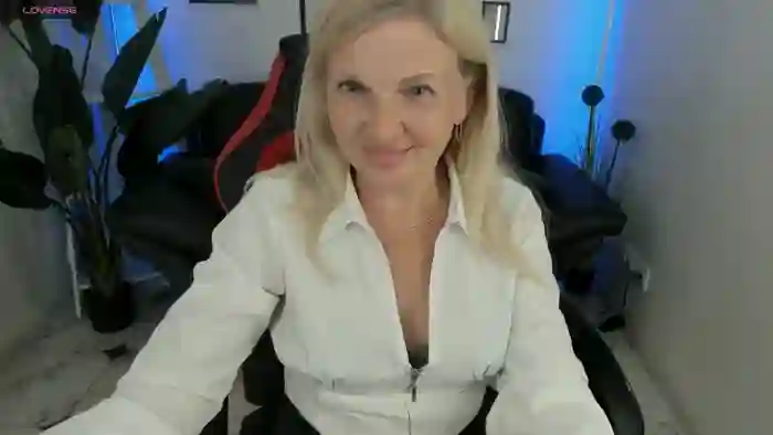 YrhotAbbyX