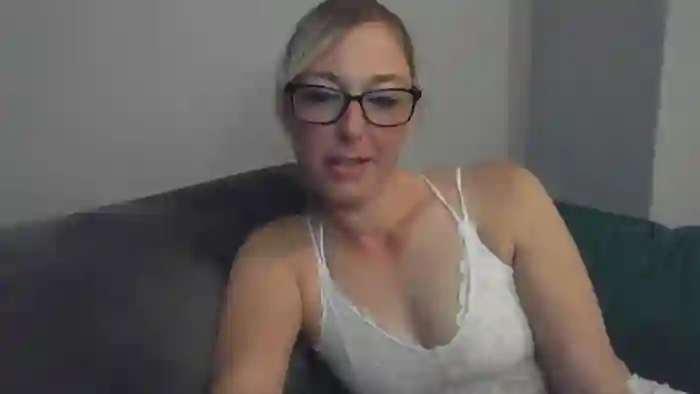 British_babe_jade