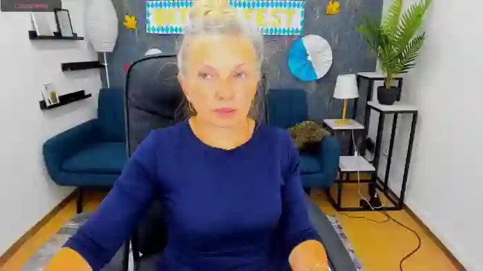 YrhotAbbyX