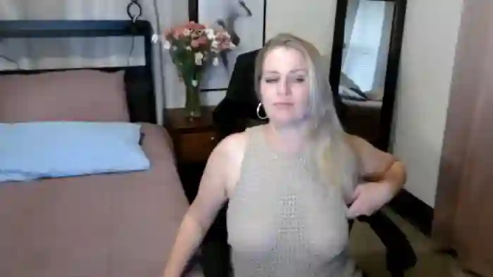 HollieJuice