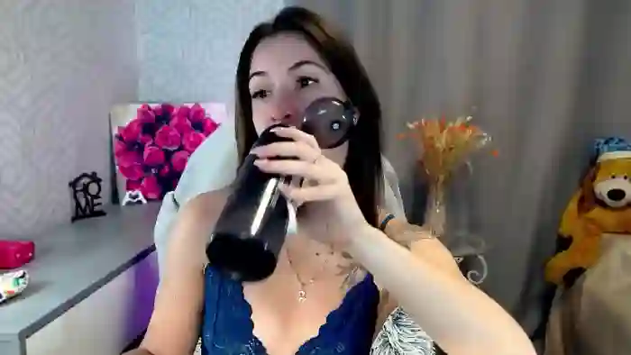 MeganNaughtyy