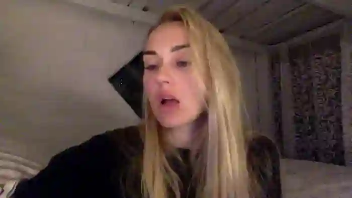 Tina_a