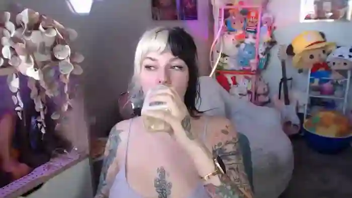 Angelina_Glass