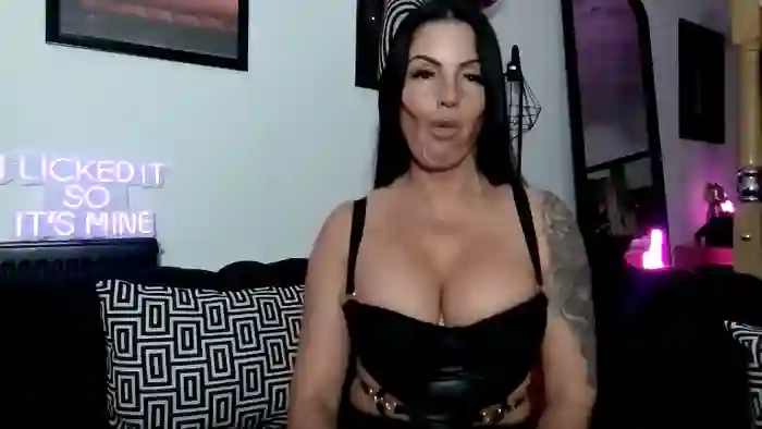 BellaVixen23